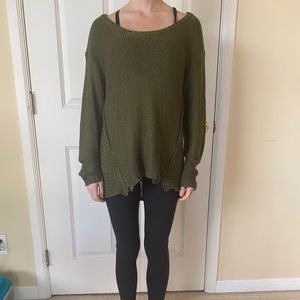 Quinn Olive Sweater Sz Lrg